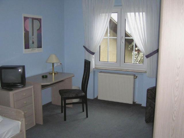 Hotel Pfaffenhof Lich Room photo